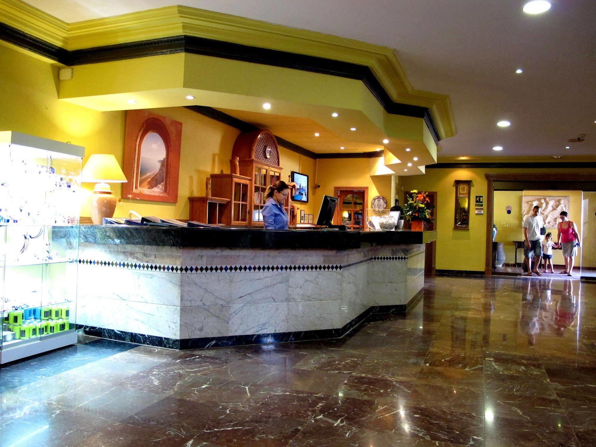 4R Gran Europe Hotel Coma-ruga Luaran gambar